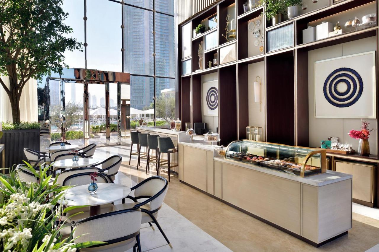Hotel Address Sky View, Downtown Dubai Esterno foto The Café