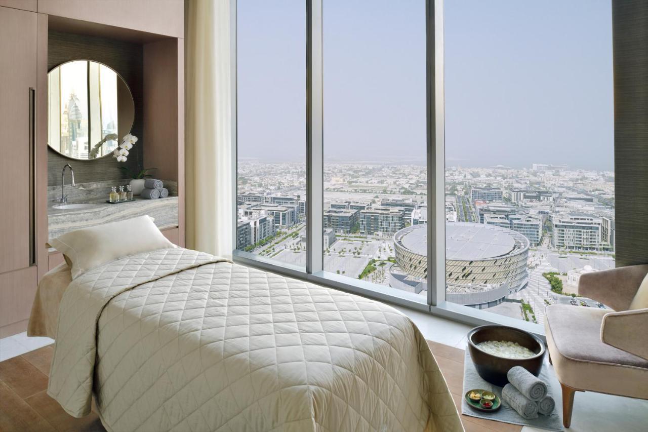 Hotel Address Sky View, Downtown Dubai Esterno foto Spa at Four Seasons Hotel, Athens