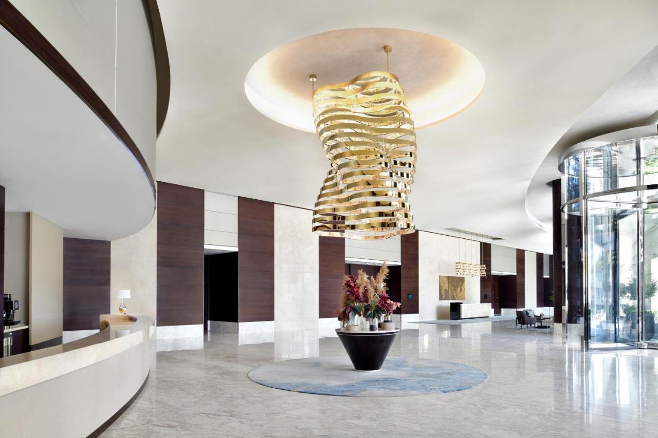 Hotel Address Sky View, Downtown Dubai Esterno foto The lobby of the hotel