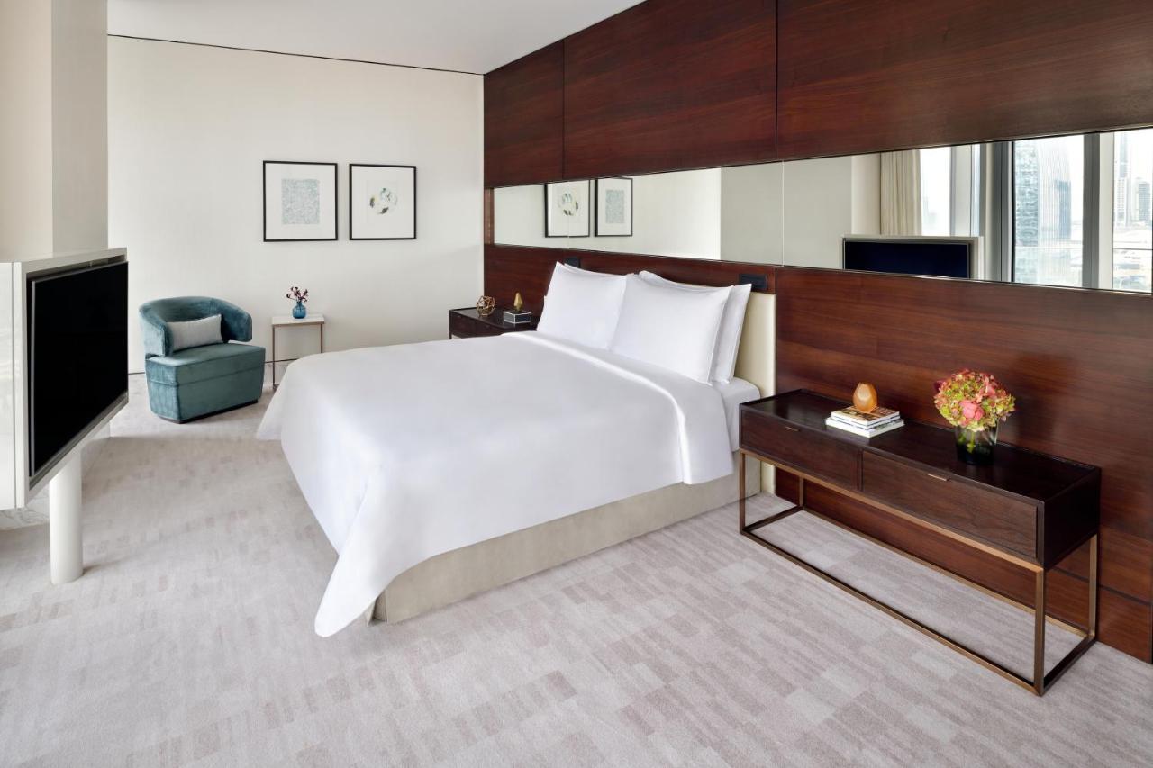 Hotel Address Sky View, Downtown Dubai Esterno foto A bedroom at the hotel