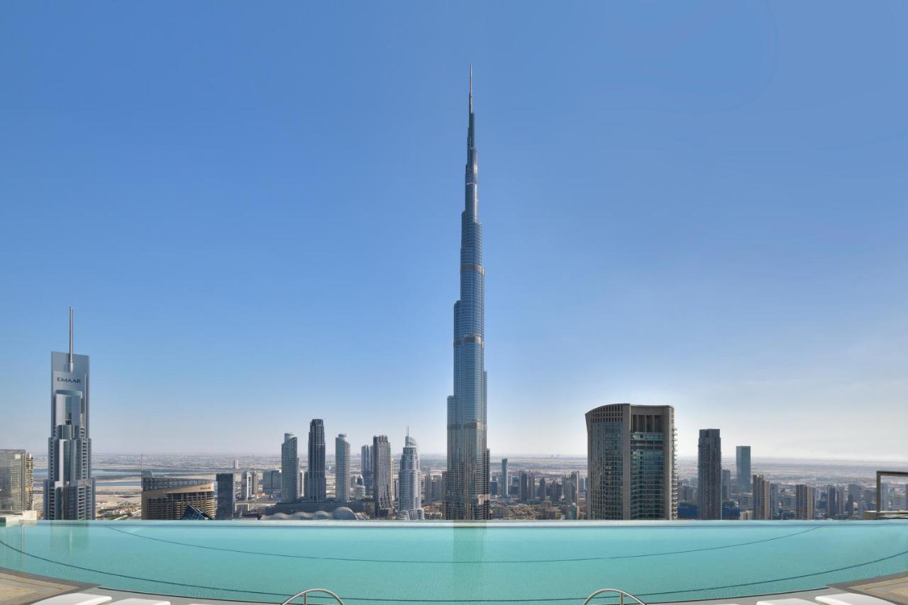 Hotel Address Sky View, Downtown Dubai Esterno foto Dubai skyline