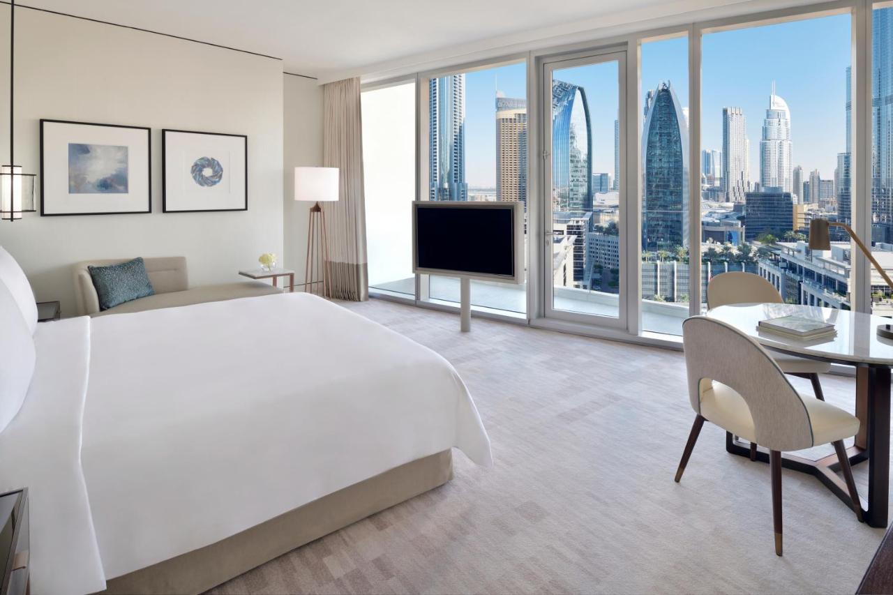 Hotel Address Sky View, Downtown Dubai Esterno foto A guest room at the hotel